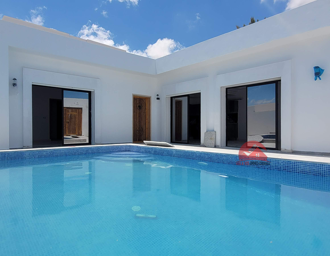 Vente maison avec piscine privée à Midoun - Réf V588
