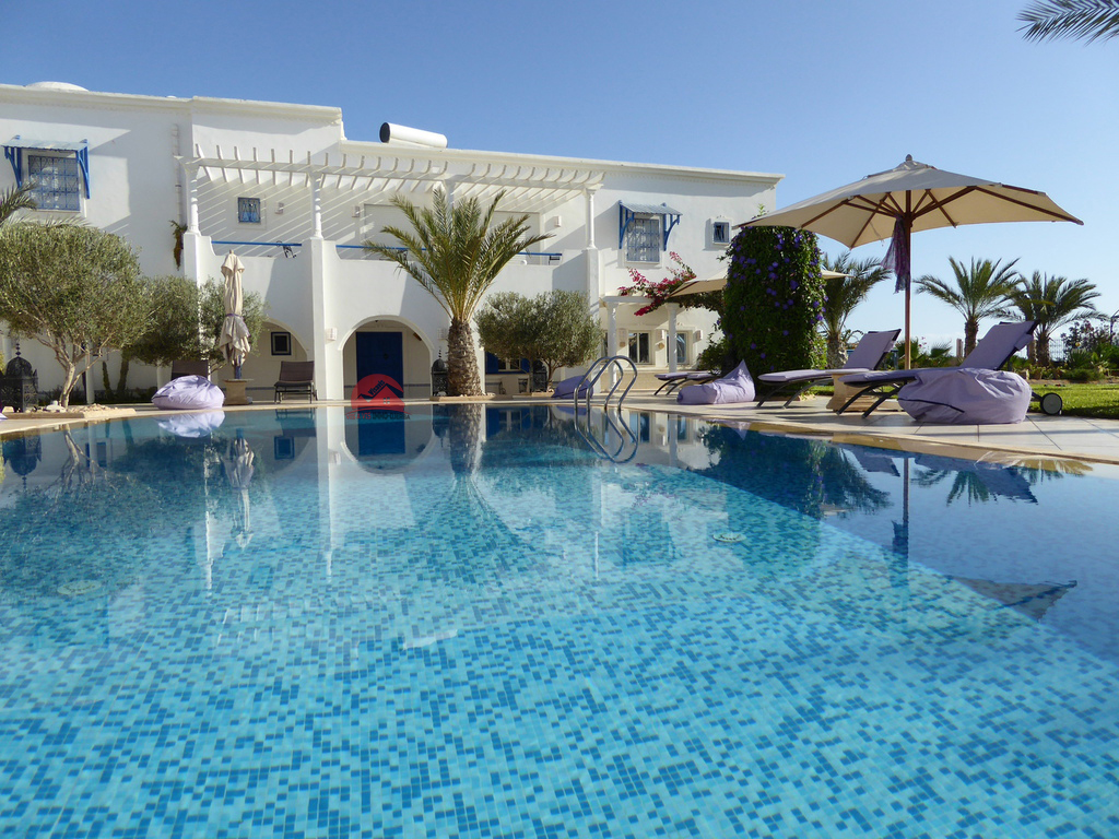 Grande propriété pour investissement touristique à Djerba - Réf V592