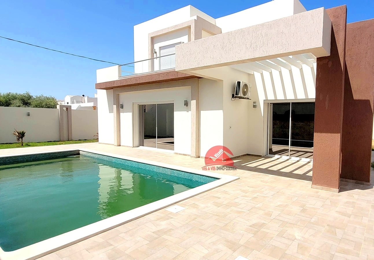 Vente villa avec piscine privée à Midoun Djerba - Réf V655