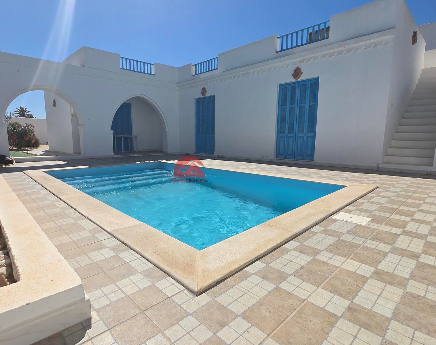Vente petite villa avec piscine à Midoun Djerba ZU - Réf V716