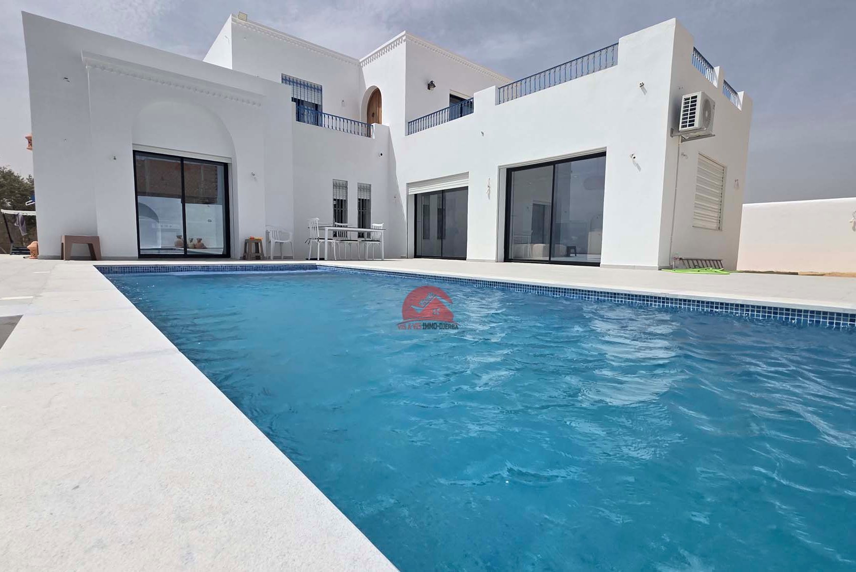 Villa neuve à vendre à Mezraya Djerba ZA