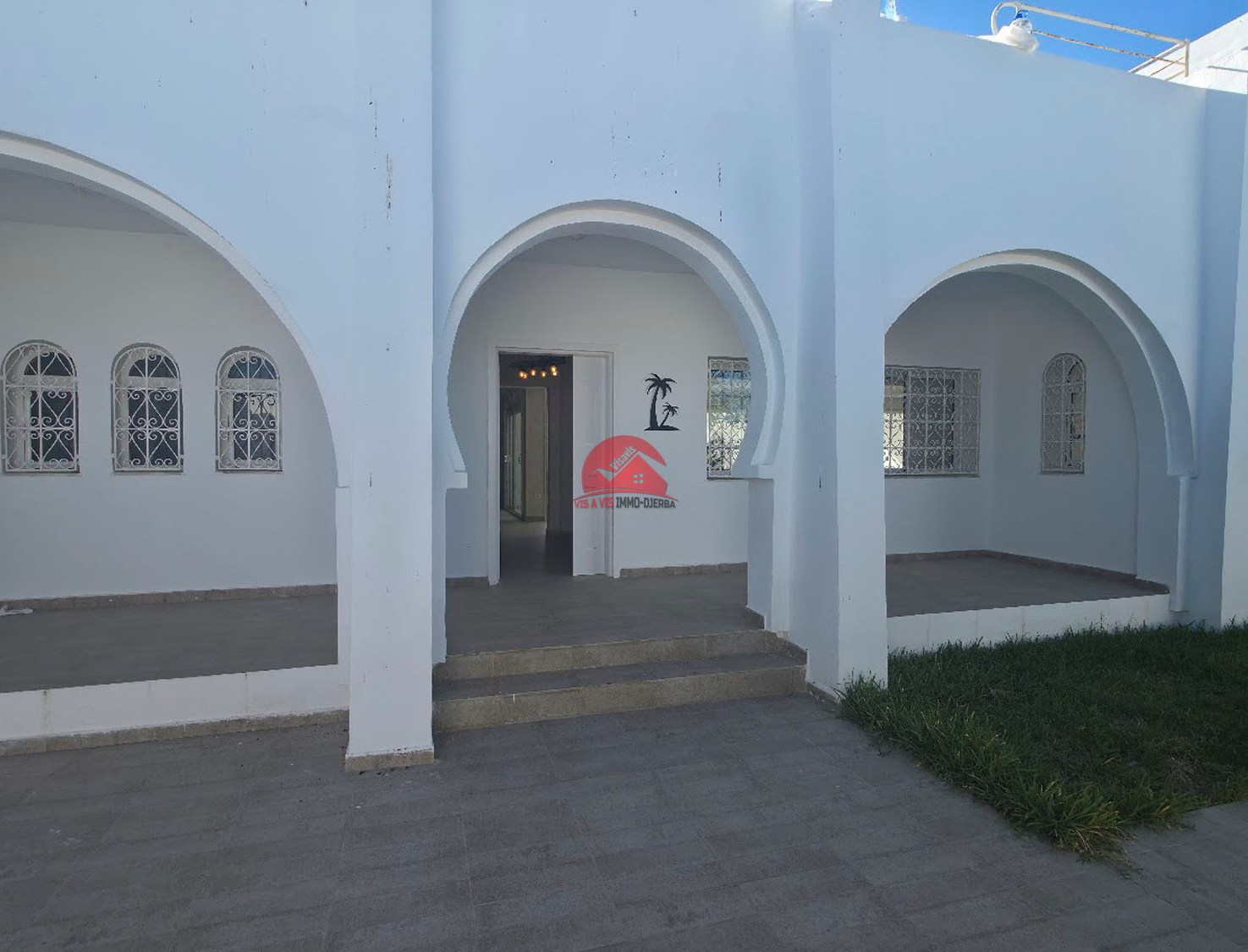 Grande villa à vendre à Djerba – Zone touristique en ZU