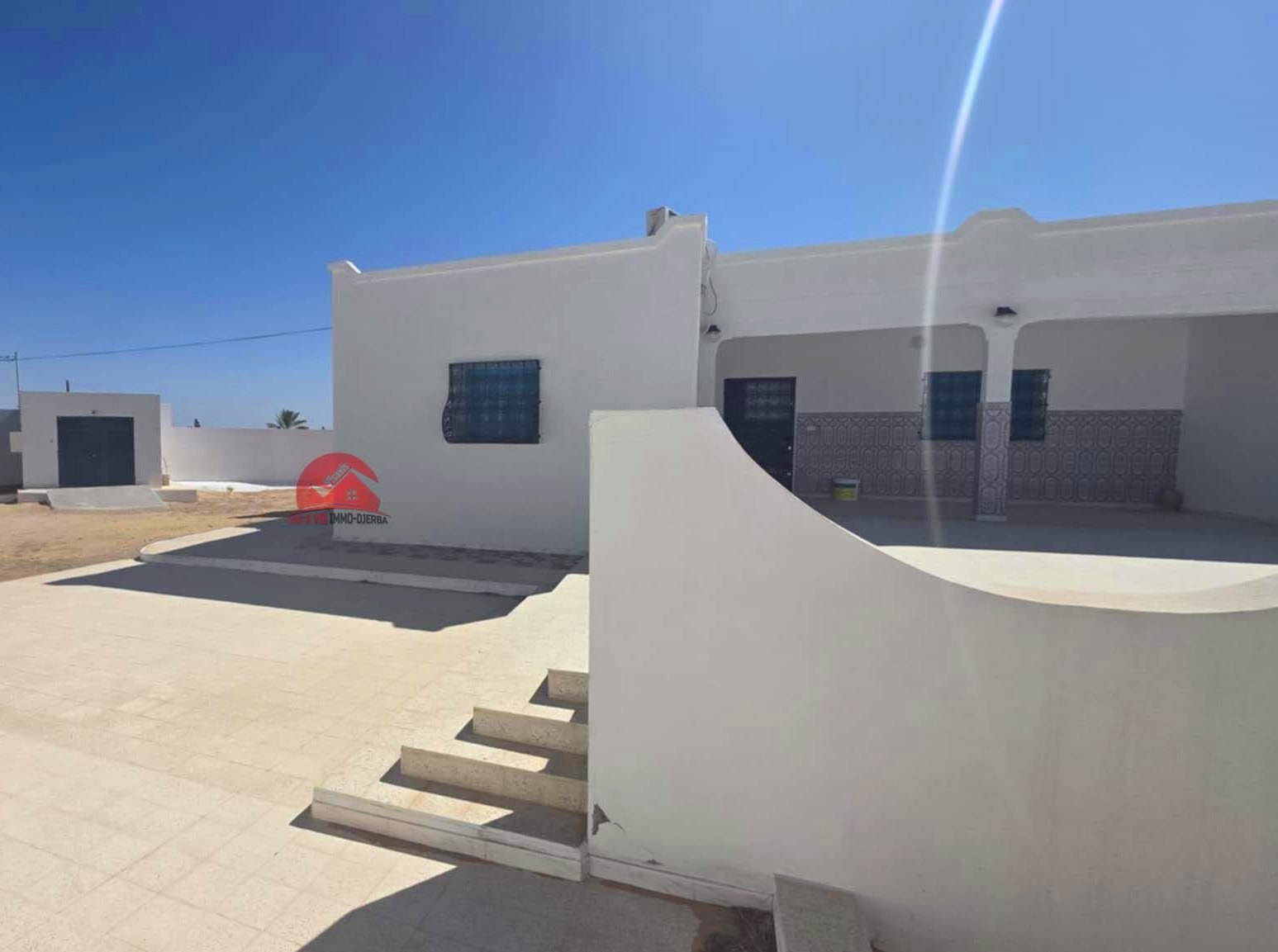 Maison avec terrain à vendre à Houmt Souk Djerba – ZA