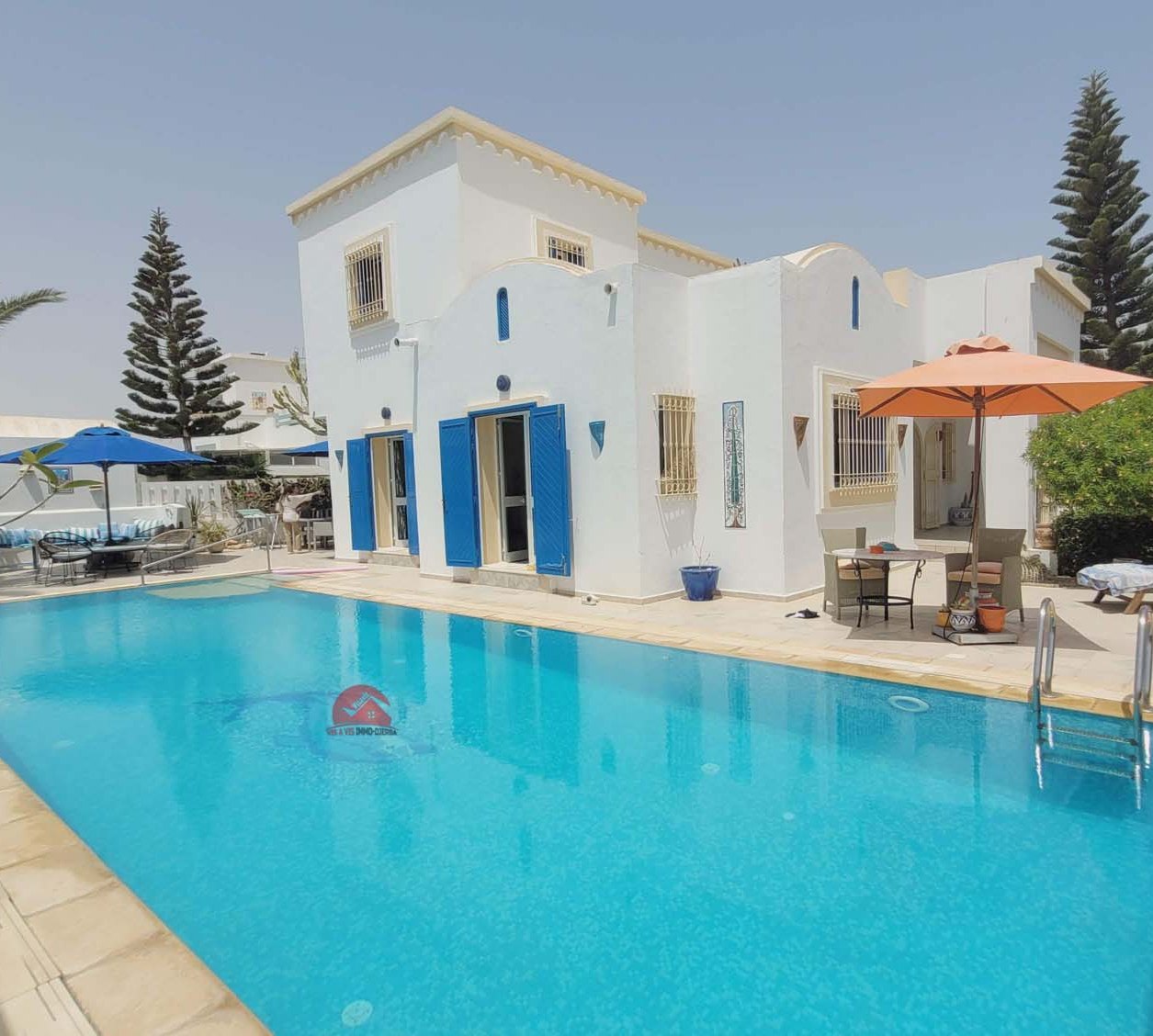 Belle villa avec piscine privée à vendre à Djerba – ZT