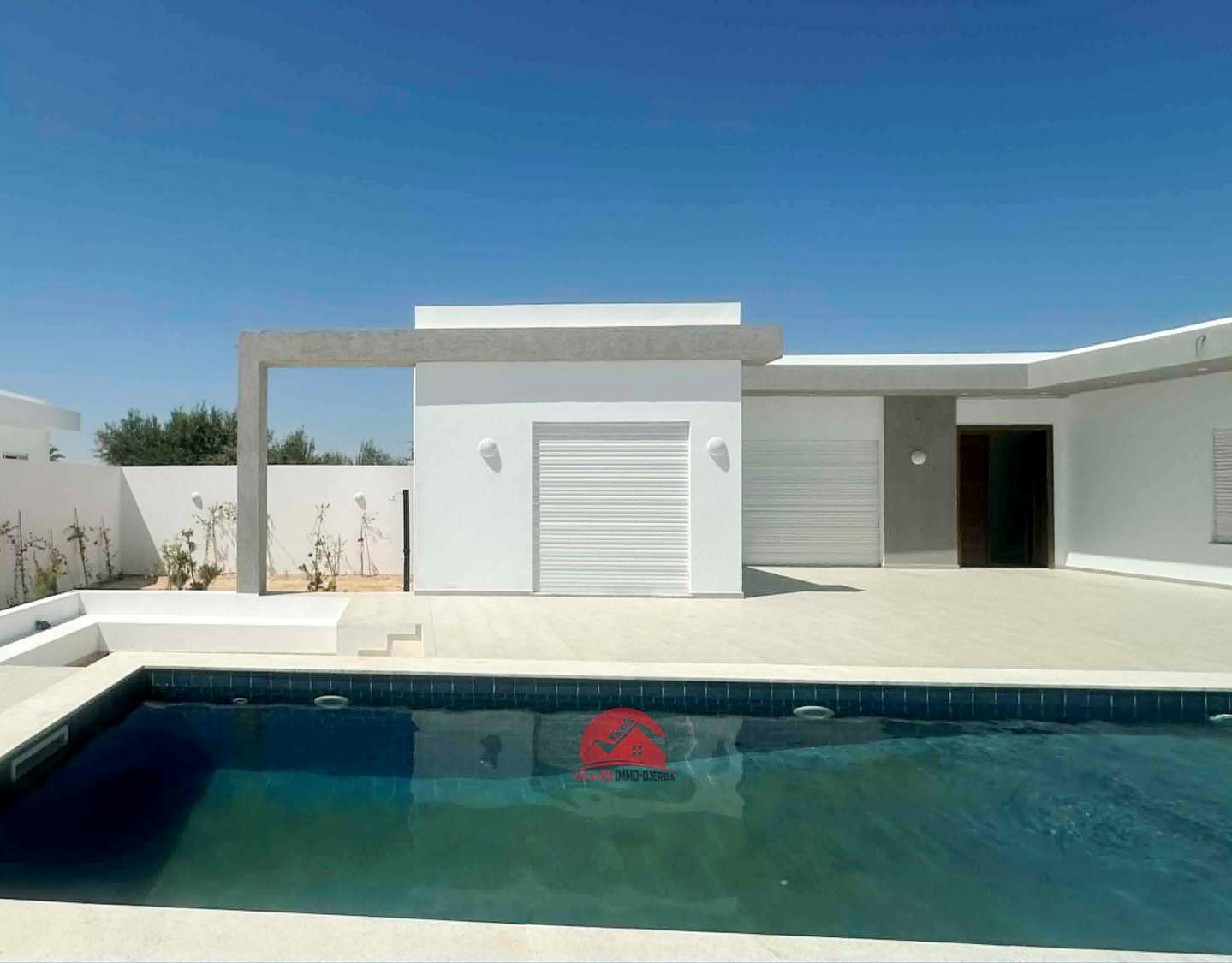 Location annuelle de villa avec piscine à Tezdaine Djerba