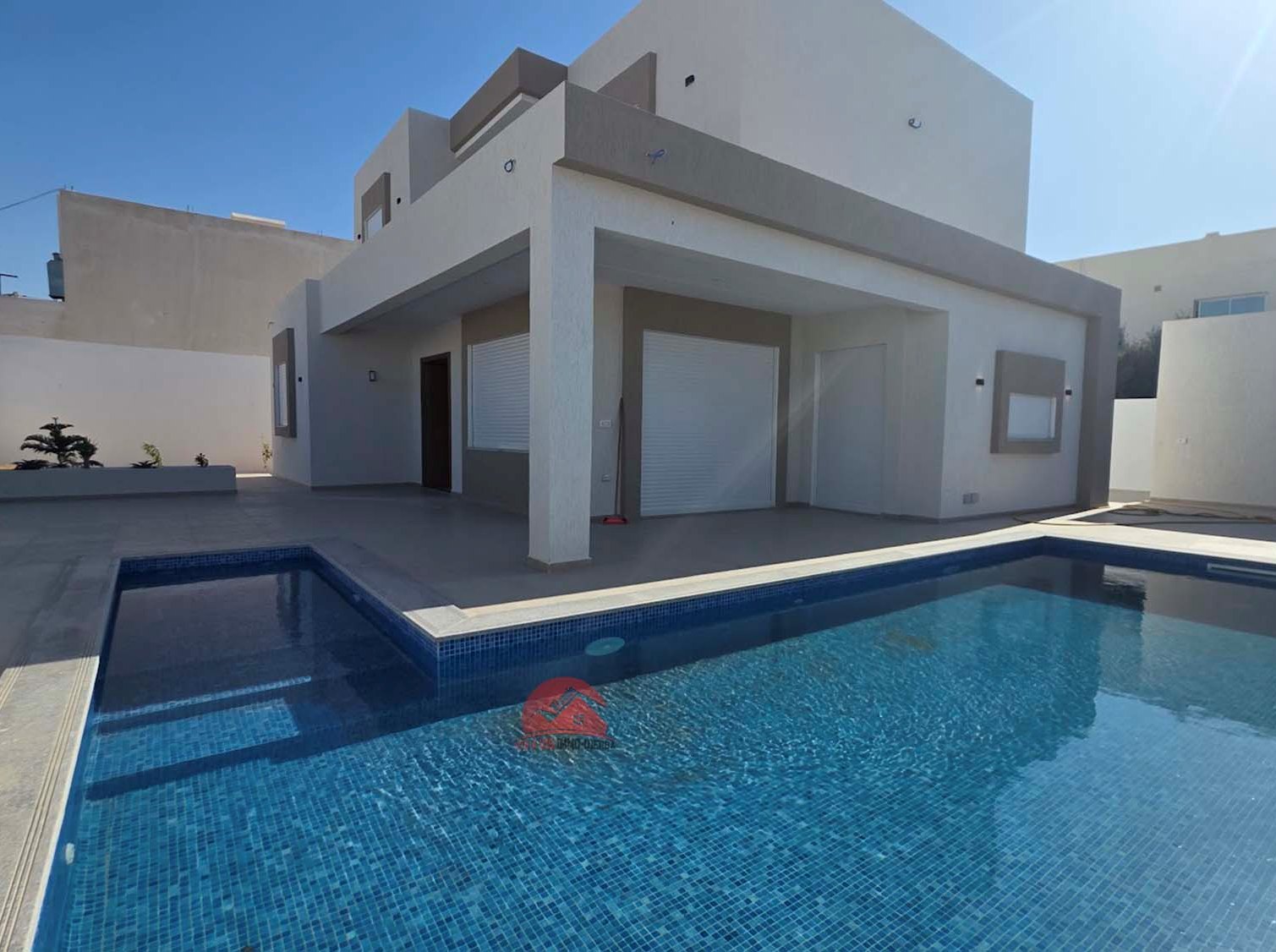 Villa Haut Standing à Vendre à Houmt Souk Djerba - ZU