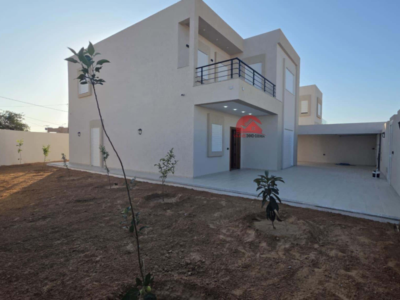 Maison neuve 4 chambres à louer à l'année à Houmt Souk Djerba