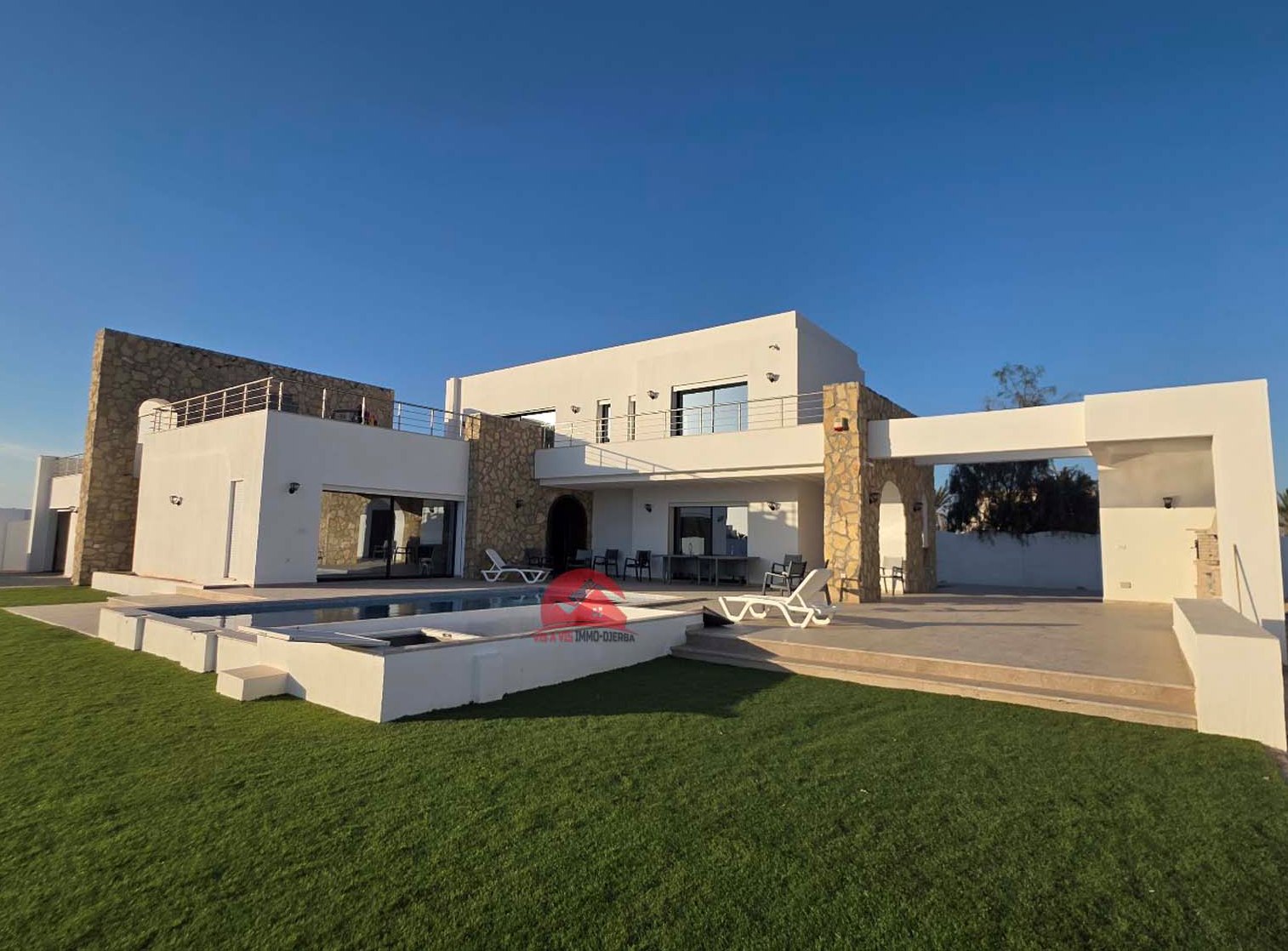 Location annuelle d'une charmante villa avec piscine à Sidi jmour