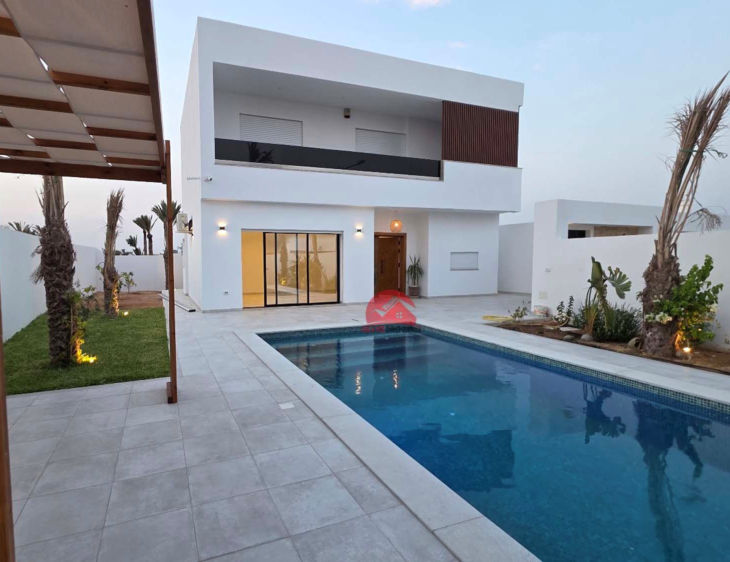 Vente villa avec piscine - conforme et avec titre bleu