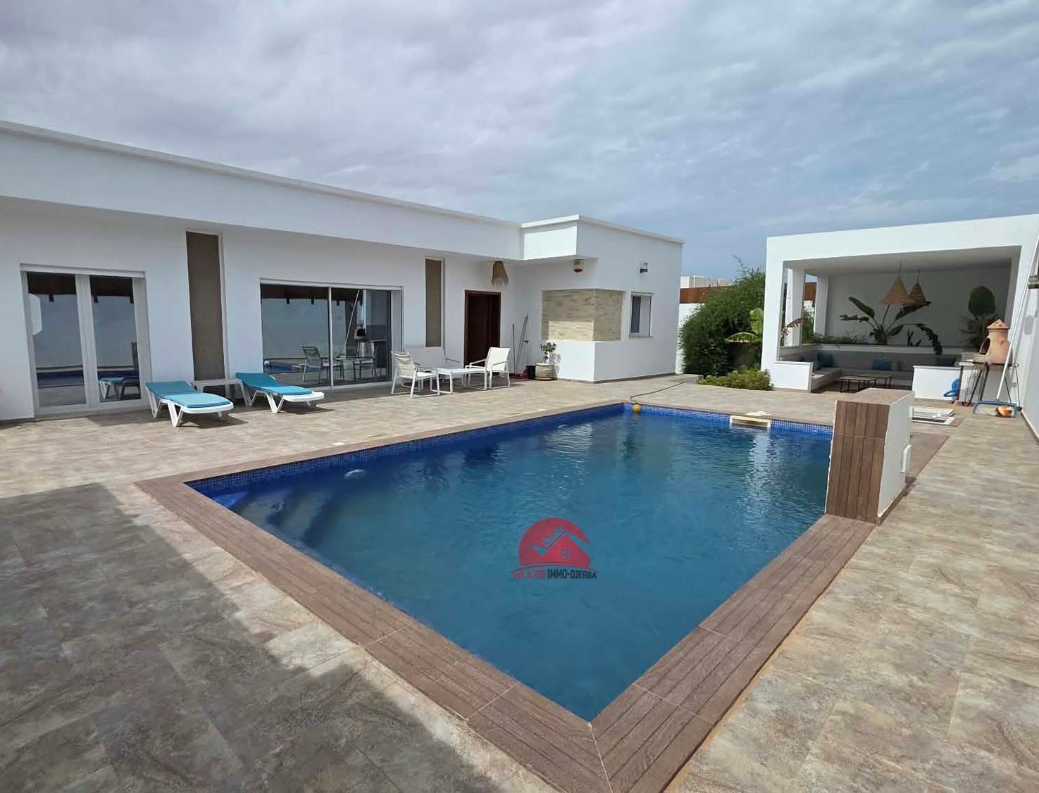 Villa de plain-pied avec privée à vendre à Midoun Djerba - ZA